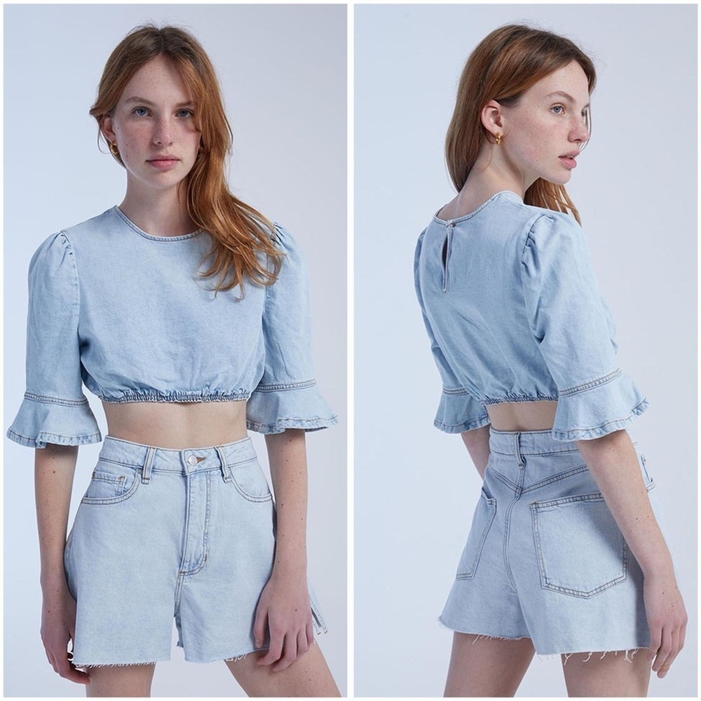 WEWOREWHAT Comfort Denim Crop Top - Size Medium​​